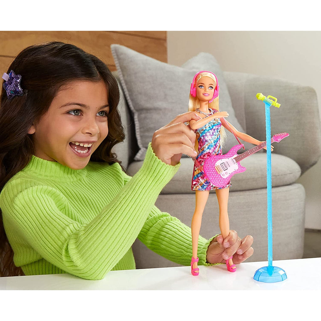 Barbie Big City, Big Dreams Singing Barbie Malibu Roberts Doll (11.5-Inch Blonde) with Music, Light-Up Feature, & Accessories, Gift for 3-7 Years, GYJ21 - Totally Awesome Toys